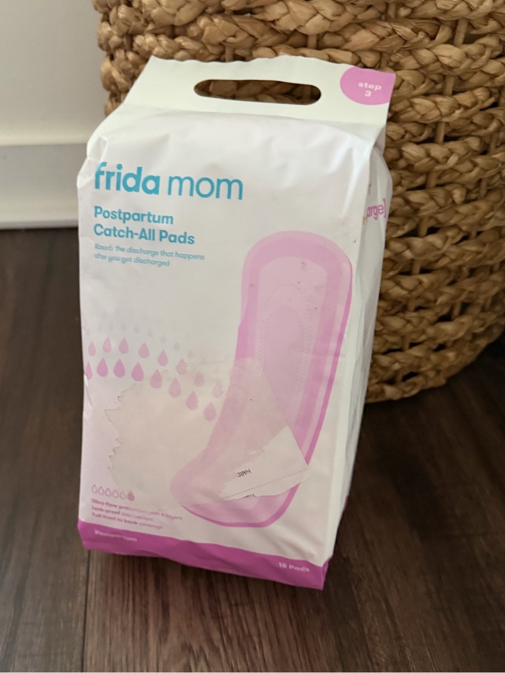 Frida mom postpartum catch-all pads 18 pads new